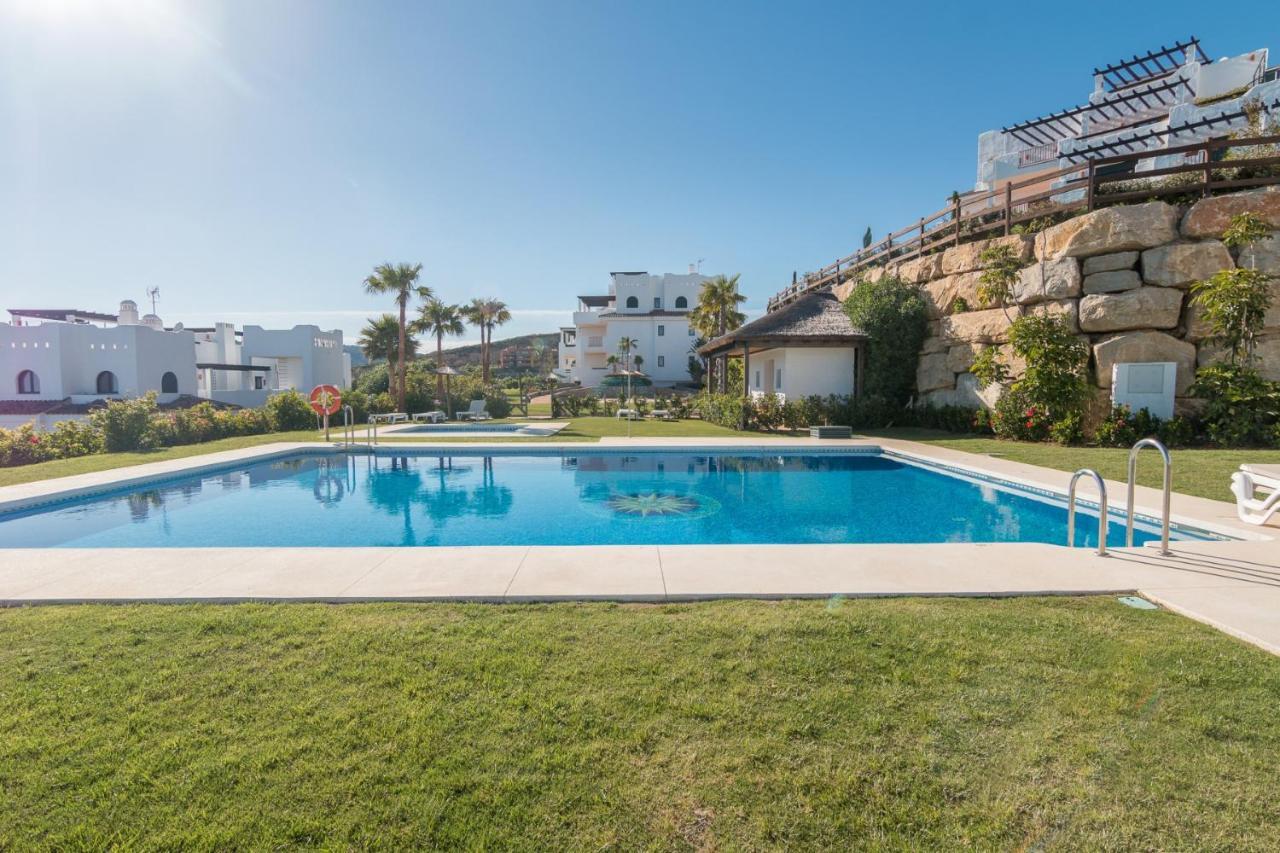 2186-Luxury Sea View Penthouse In Casares Costa Lägenhet Exteriör bild
